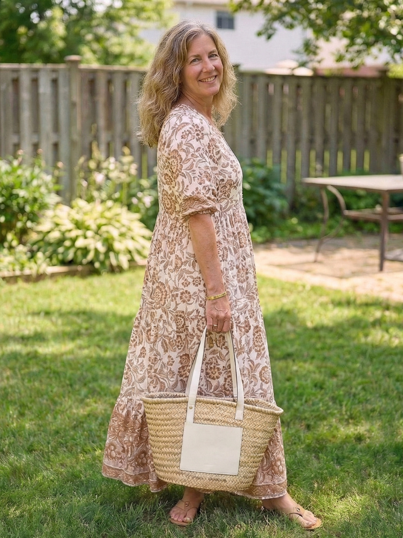 Women's Floral Midi Dress with V-Neck for Casual Day Out