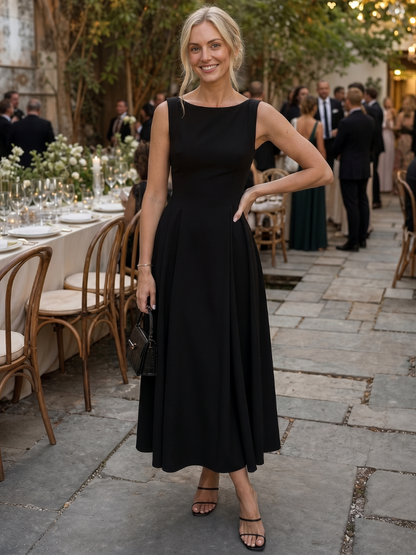 Women's Crew-Neck Midi Dress with Fitted Bodice for Events