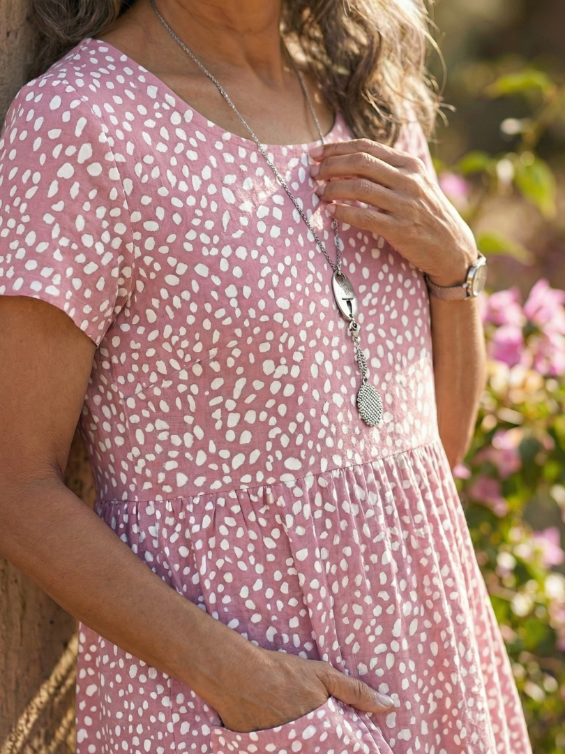 Women's Dress with Round Neckline for Everyday Wear