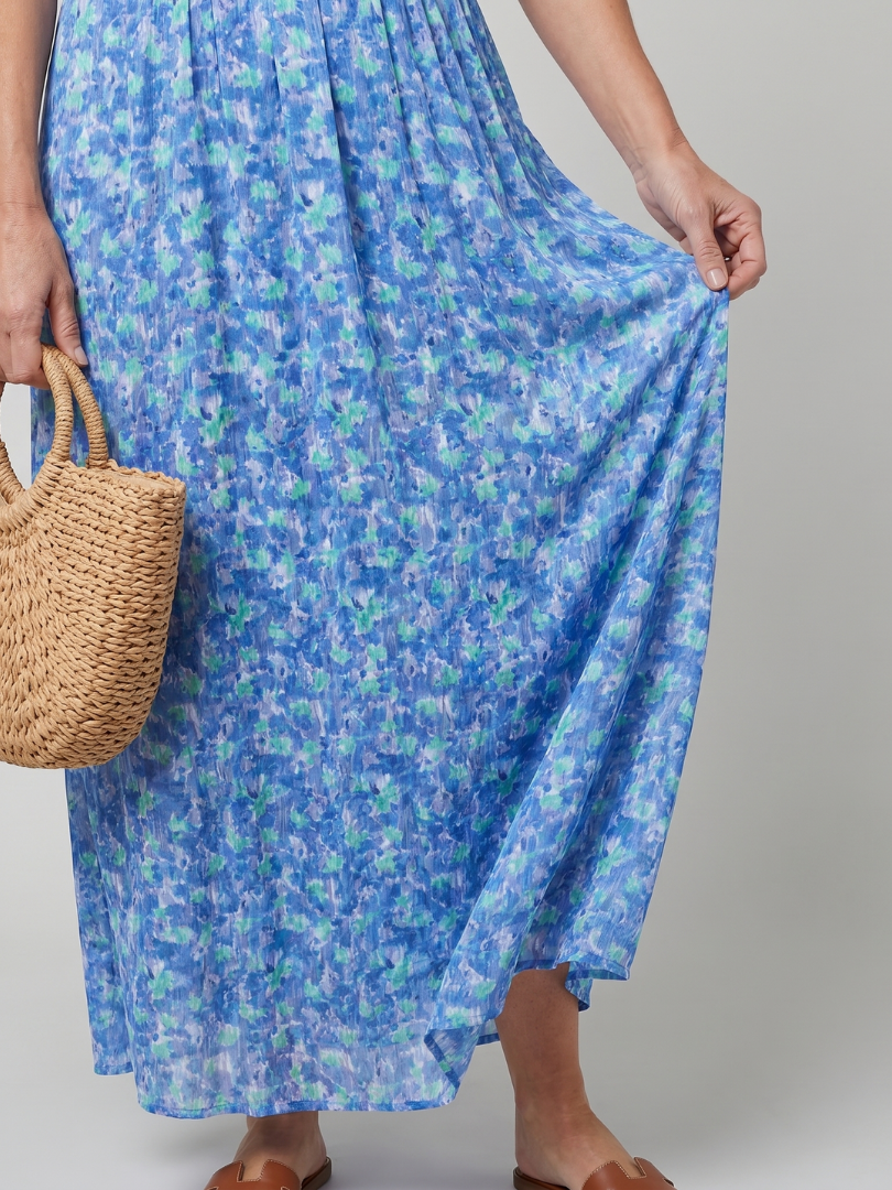 Women's Floral Midi Dress with Short Sleeve for Warm Days