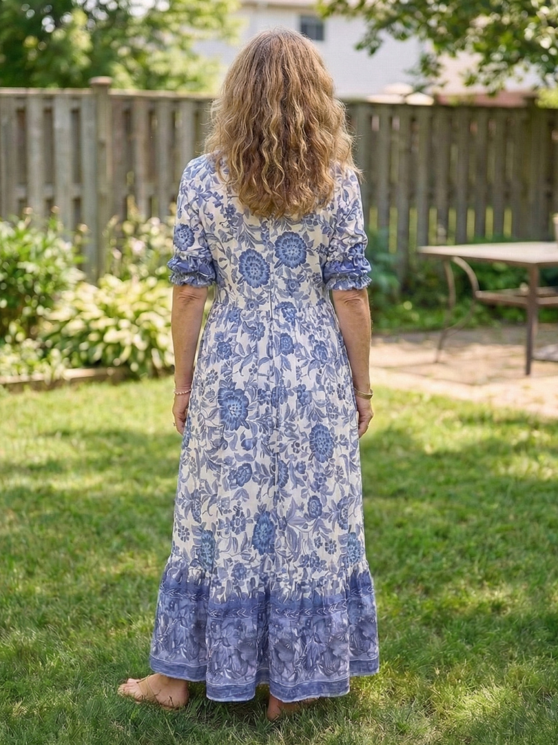 Women's Floral Midi Dress with V-Neck for Casual Day Out