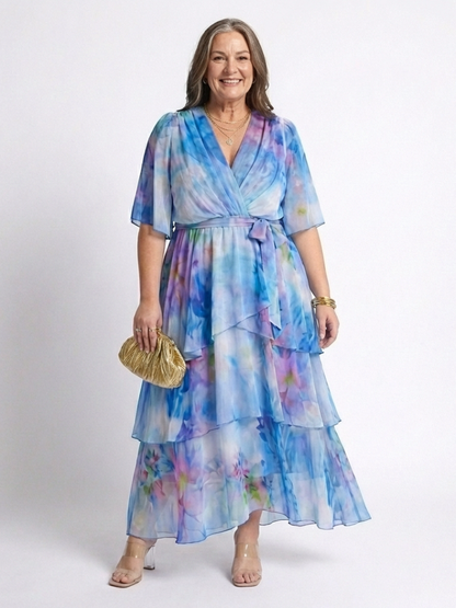 Women's Flowing Maxi Dress with Tie Waist for Daytime