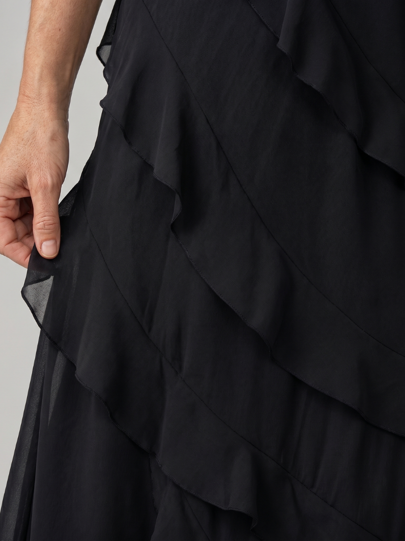Women's Maxi Dress with Ruffle Detail for Formal Occasions
