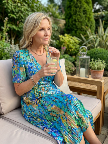 Women's Midi Dress with Flutter Sleeves for Warm Days
