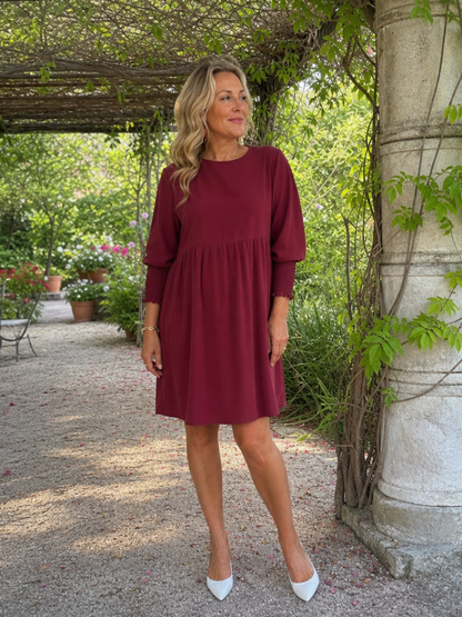 Women's Mini Dress with Smocked Cuffs for Casual Days