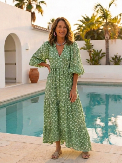 Women's Patterned Midi Dress with V-Neck for Travel