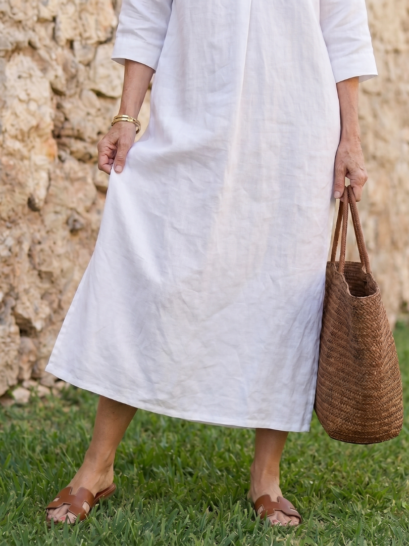 Women's Relaxed Midi Dress with V-neck for Warm Weather