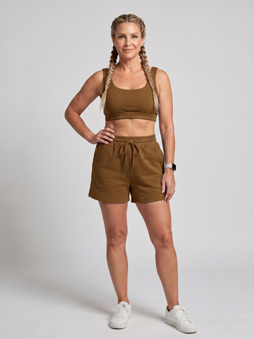 Women's Sleeveless Scoop Neck Crop Top And Shorts Set with Elastic Waist