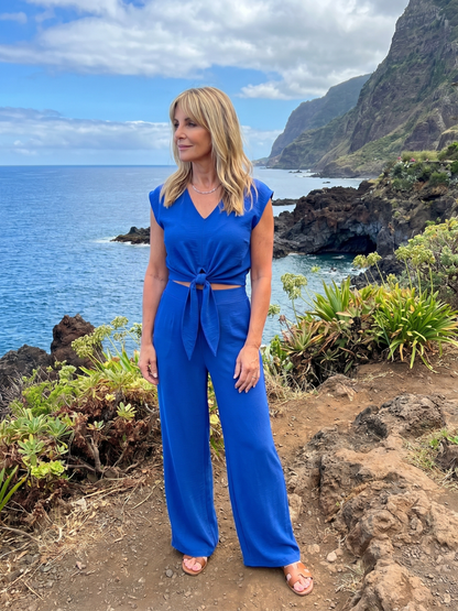 Women's V-Neck Two-Piece Set with Tie Front for Everyday